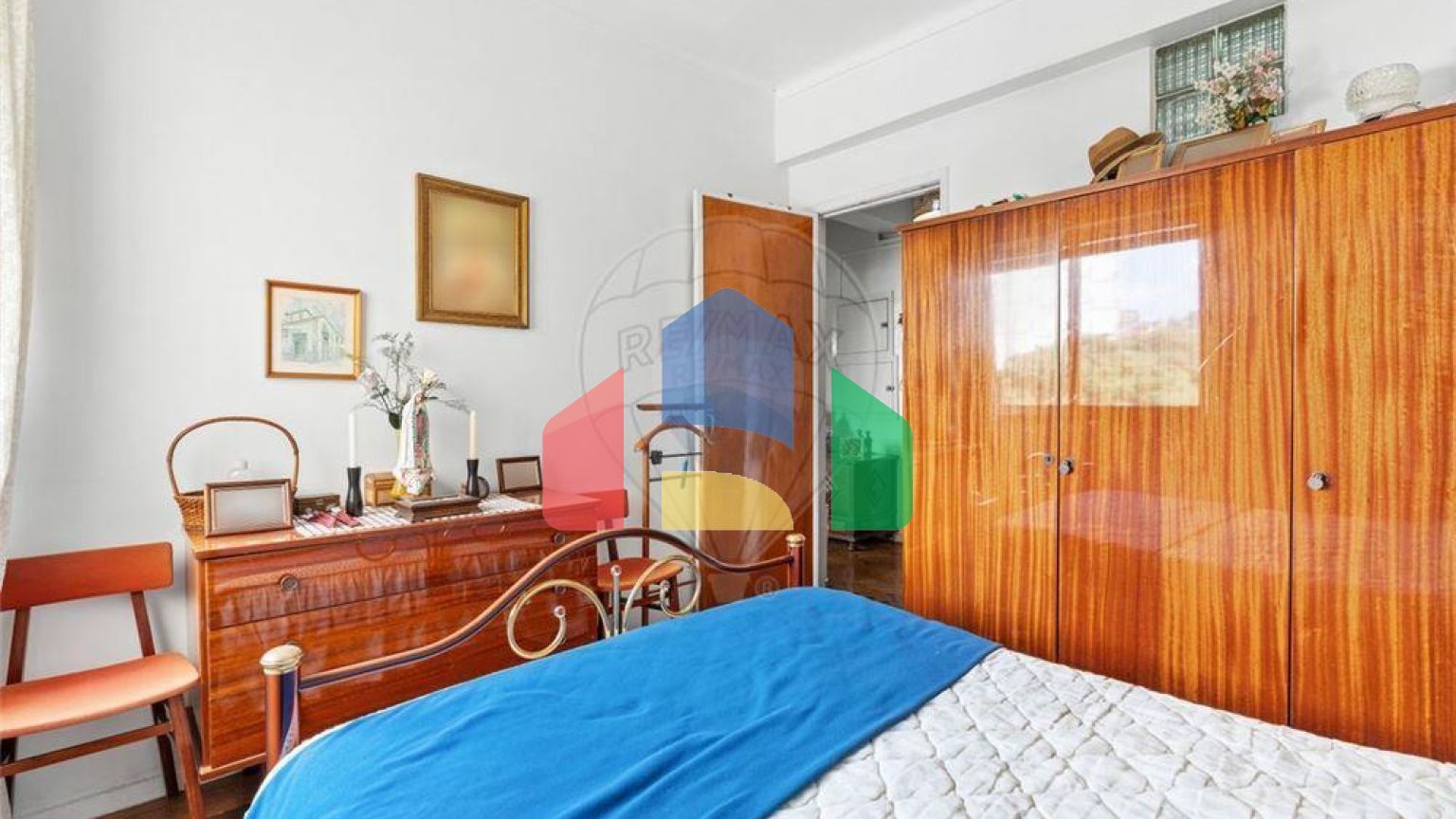 Residential - Condo/Apartment - T1 - Venteira, Amadora - PT