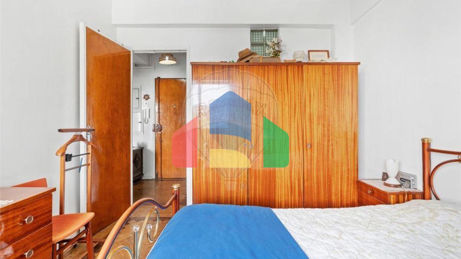 Residential - Condo/Apartment - T1 - Venteira, Amadora - PT