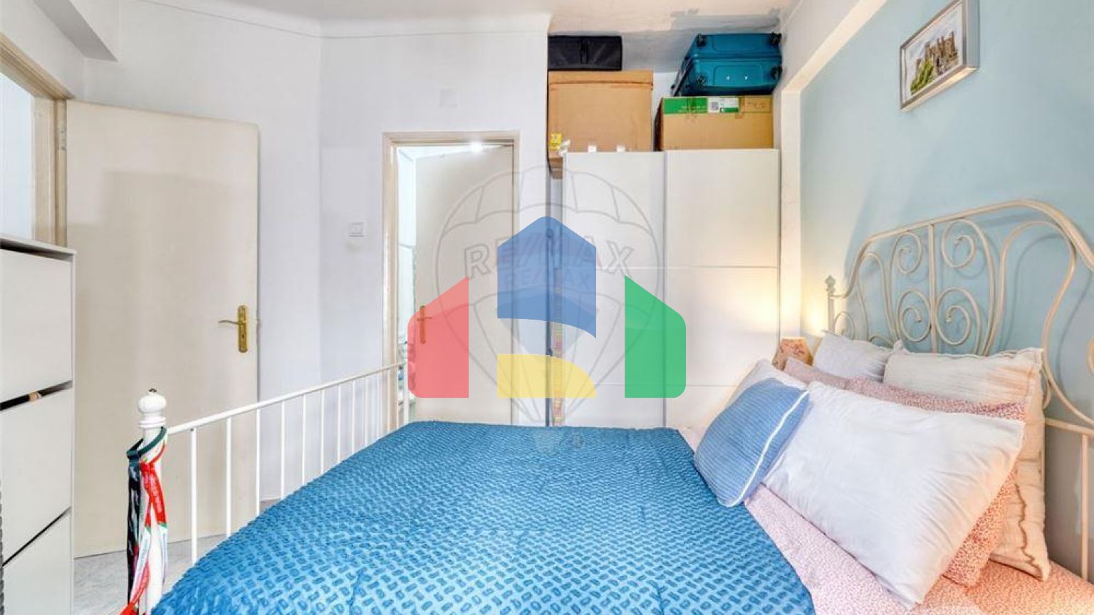 Residential - Condo/Apartment - T1 - Venteira, Amadora - PT