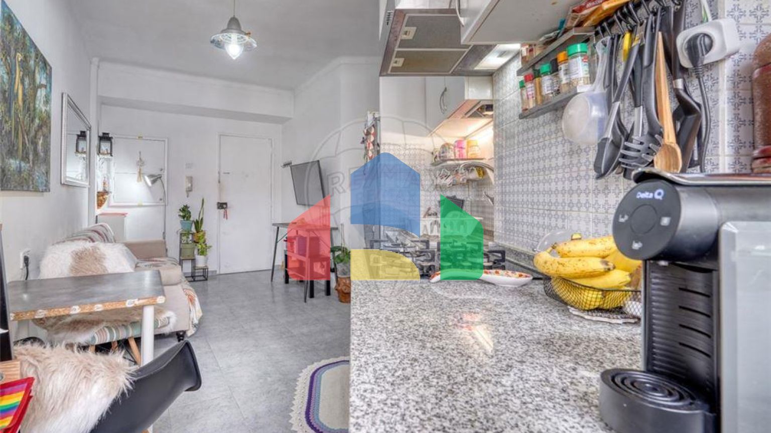 Residential - Condo/Apartment - T1 - Venteira, Amadora - PT