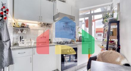 Residential - Condo/Apartment - T1 - Venteira, Amadora - PT