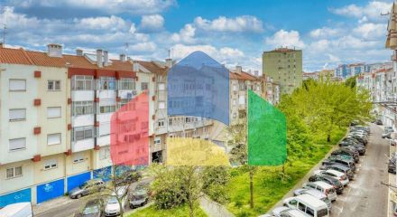 Residential - Condo/Apartment - T1 - Venteira, Amadora - PT