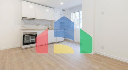 Residential - Condo/Apartment - T1 - Venteira, Amadora - PT