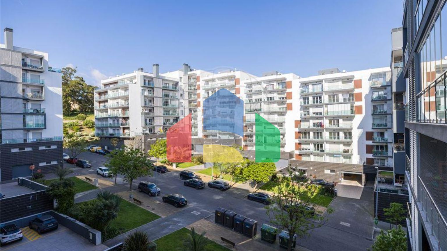 Residential - Condo/Apartment - T3 - Póvoa de Santo Adrião e Olival Basto, Odivelas - PT