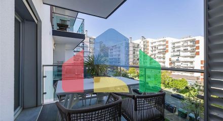 Residential - Condo/Apartment - T3 - Póvoa de Santo Adrião e Olival Basto, Odivelas - PT