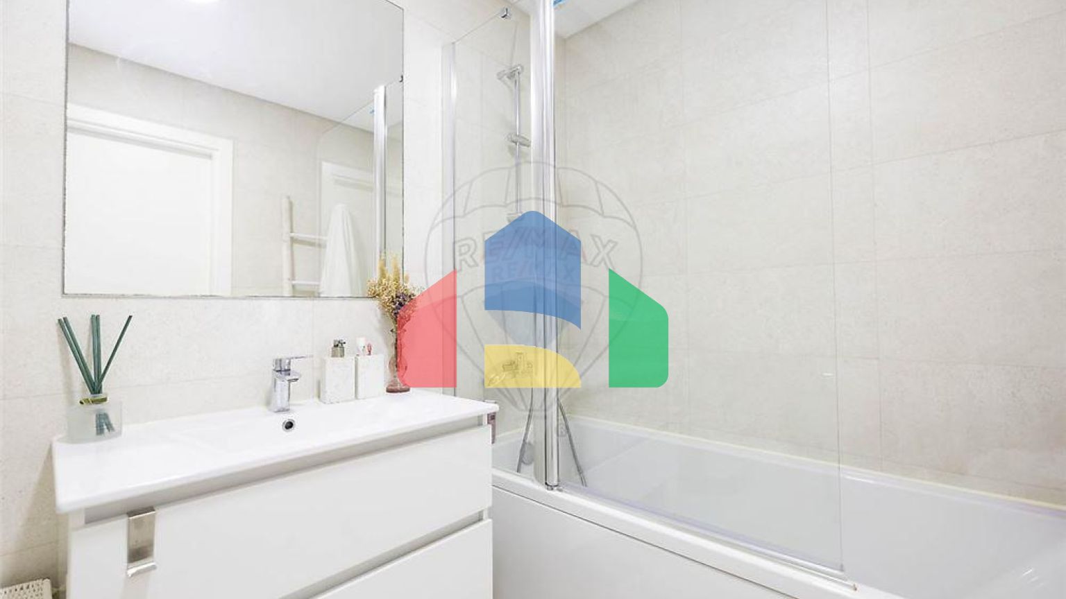 Residential - Condo/Apartment - T3 - Póvoa de Santo Adrião e Olival Basto, Odivelas - PT