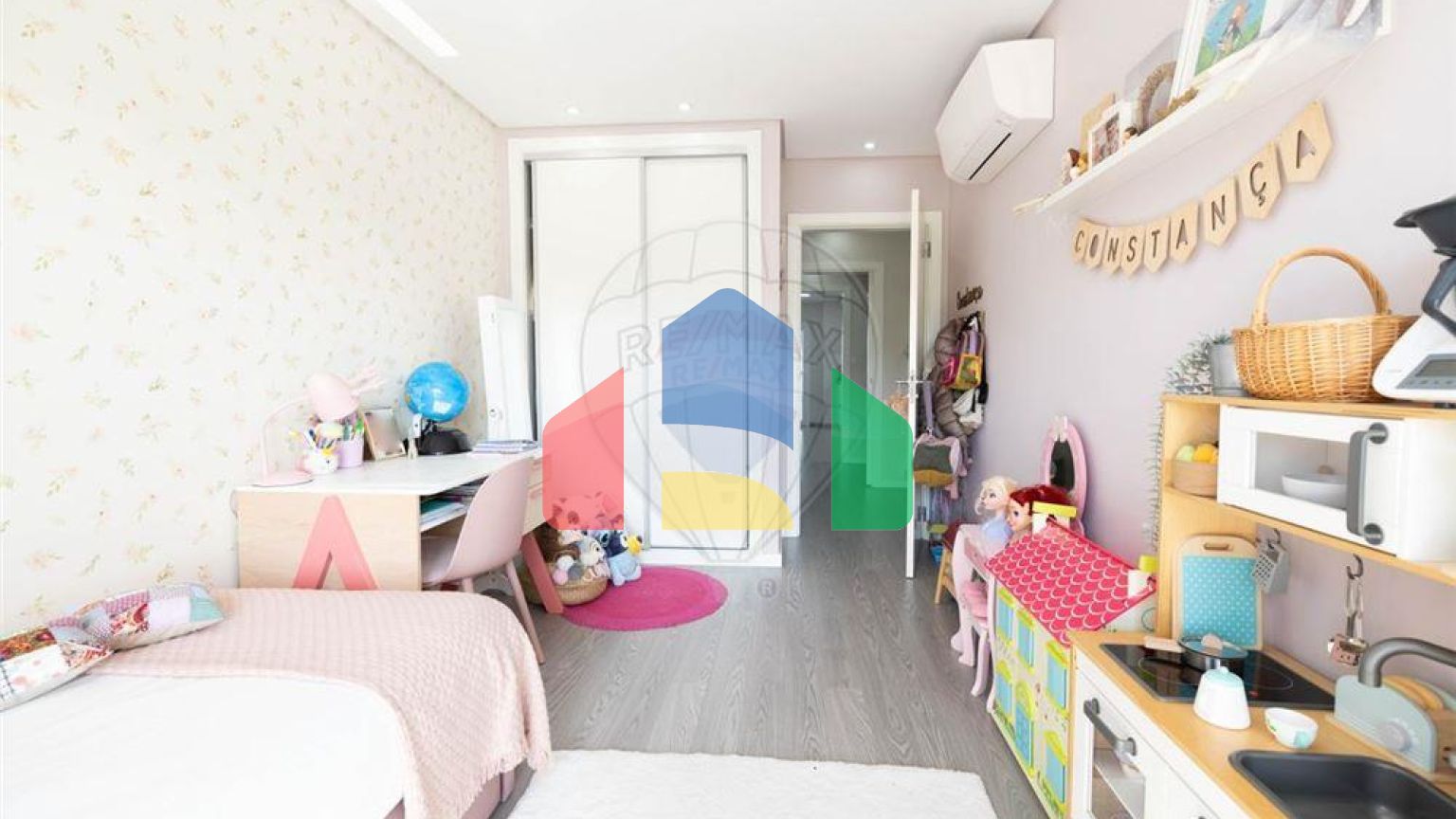 Residential - Condo/Apartment - T3 - Póvoa de Santo Adrião e Olival Basto, Odivelas - PT