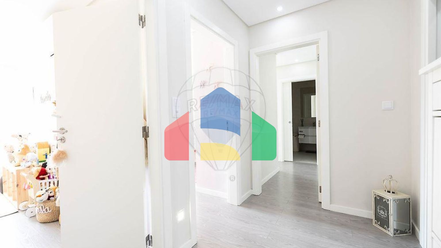 Residential - Condo/Apartment - T3 - Póvoa de Santo Adrião e Olival Basto, Odivelas - PT