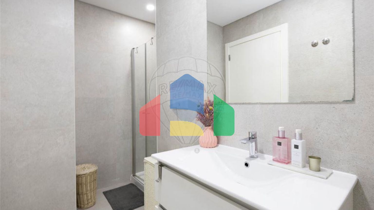 Residential - Condo/Apartment - T3 - Póvoa de Santo Adrião e Olival Basto, Odivelas - PT