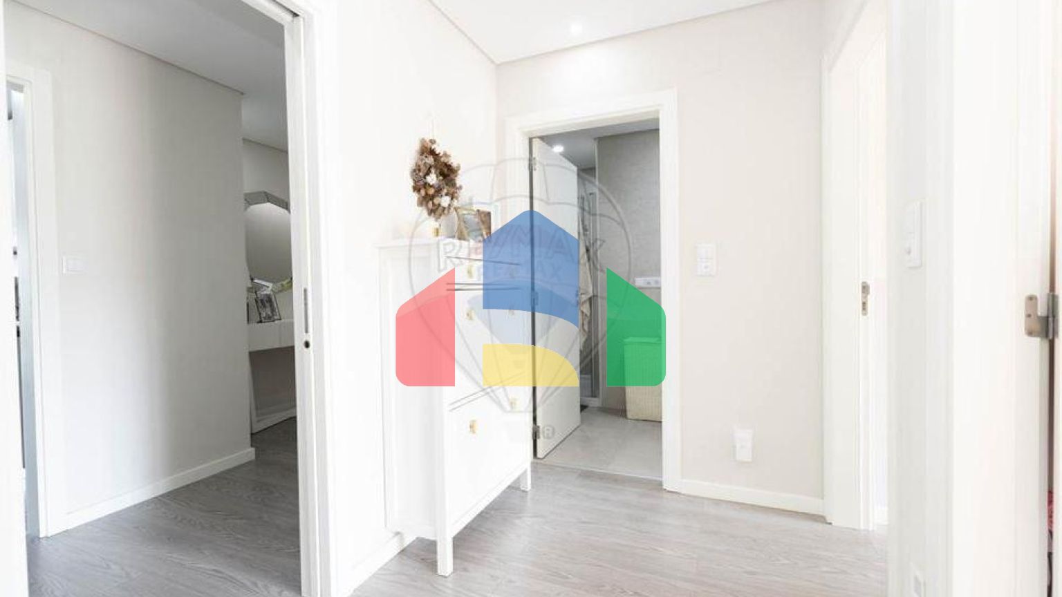 Residential - Condo/Apartment - T3 - Póvoa de Santo Adrião e Olival Basto, Odivelas - PT