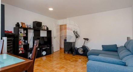 Residential - Condo/Apartment - T3 - Póvoa de Santo Adrião e Olival Basto, Odivelas - PT