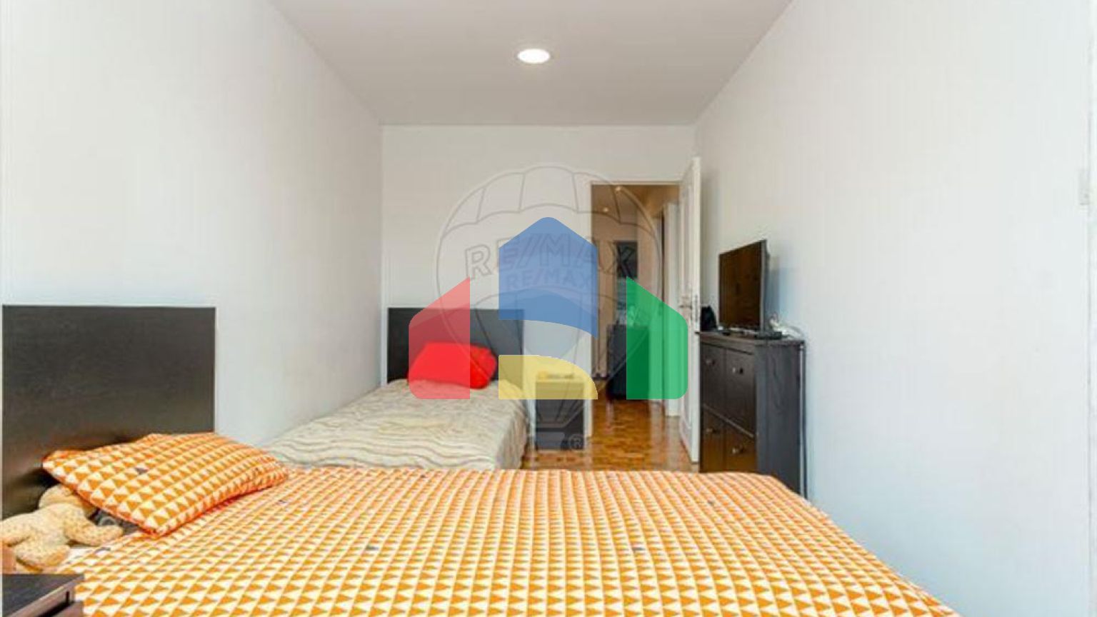 Residential - Condo/Apartment - T3 - Póvoa de Santo Adrião e Olival Basto, Odivelas - PT