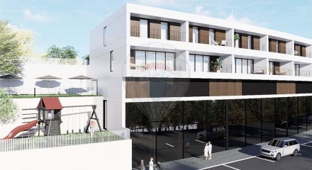 Commercial - Commercial/Retail - T3 - Freamunde, Pacos de Ferreira - PT