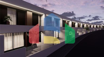 Commercial - Commercial/Retail - T3 - Freamunde, Pacos de Ferreira - PT