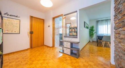 Residential - Condo/Apartment - T3 - Caparica e Trafaria, Almada - PT
