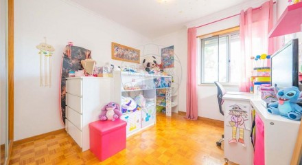 Residential - Condo/Apartment - T3 - Caparica e Trafaria, Almada - PT