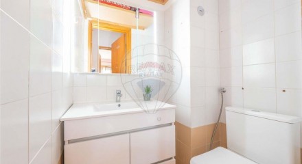 Residential - Condo/Apartment - T3 - Caparica e Trafaria, Almada - PT