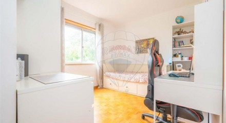 Residential - Condo/Apartment - T3 - Caparica e Trafaria, Almada - PT