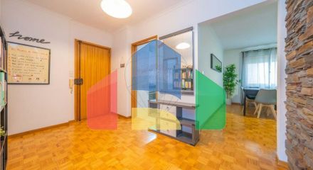 Residential - Condo/Apartment - T3 - Caparica e Trafaria, Almada - PT