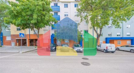 Residential - Condo/Apartment - T3 - Caparica e Trafaria, Almada - PT