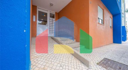 Residential - Condo/Apartment - T3 - Caparica e Trafaria, Almada - PT