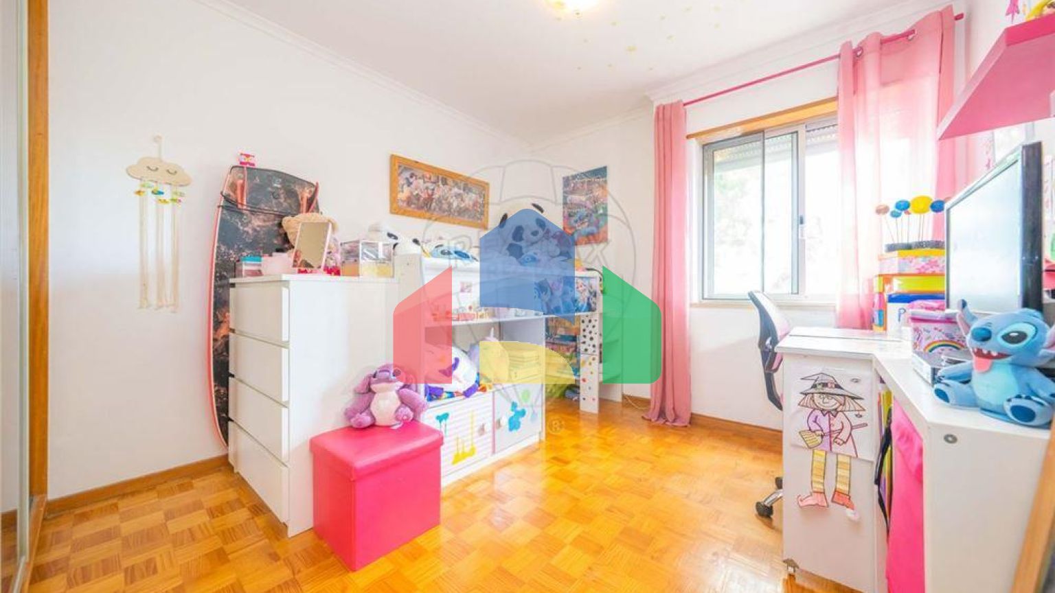 Residential - Condo/Apartment - T3 - Caparica e Trafaria, Almada - PT