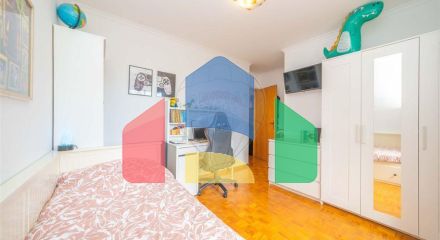 Residential - Condo/Apartment - T3 - Caparica e Trafaria, Almada - PT