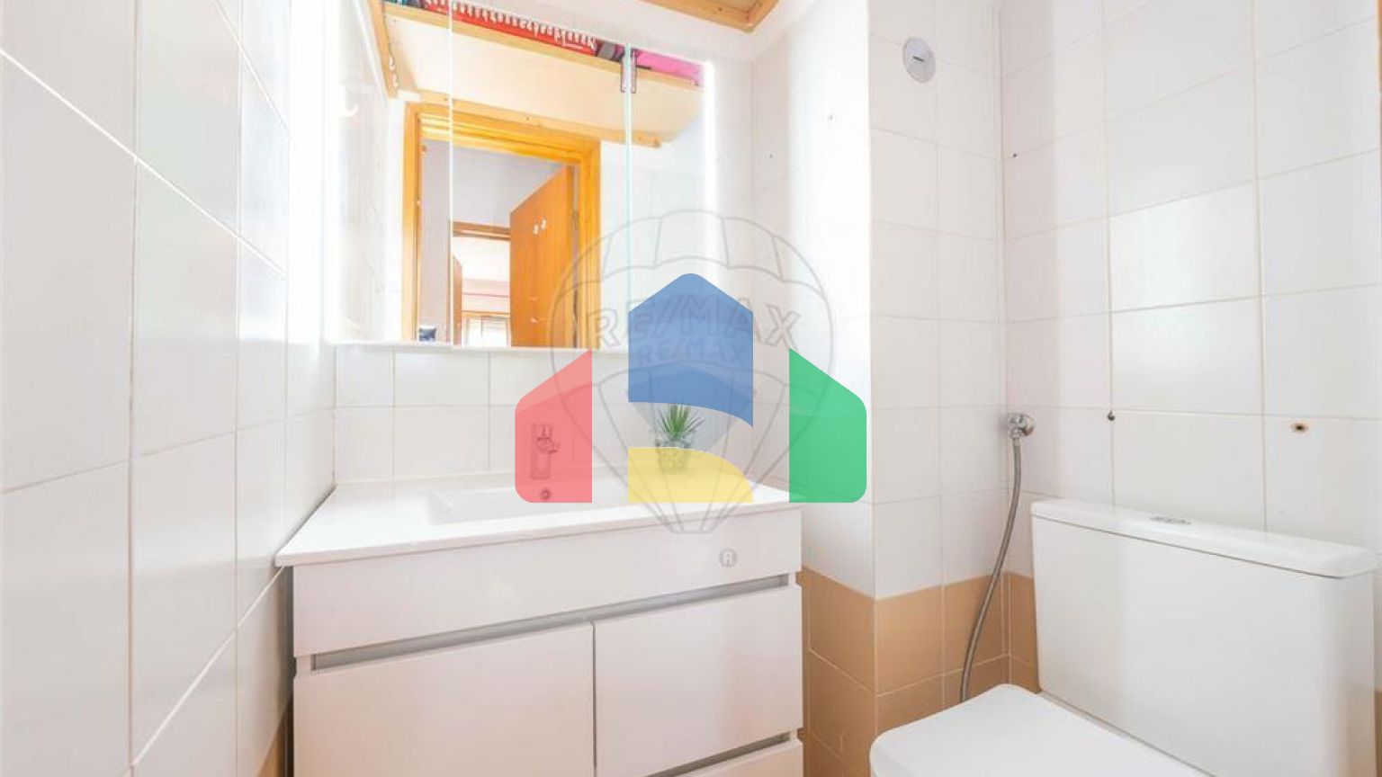 Residential - Condo/Apartment - T3 - Caparica e Trafaria, Almada - PT