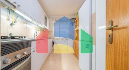 Residential - Condo/Apartment - T3 - Caparica e Trafaria, Almada - PT
