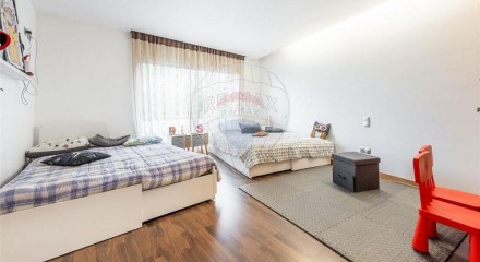 Residential - Single Family Home - T4 - Madalena (Gaia), Vila Nova de Gaia - PT