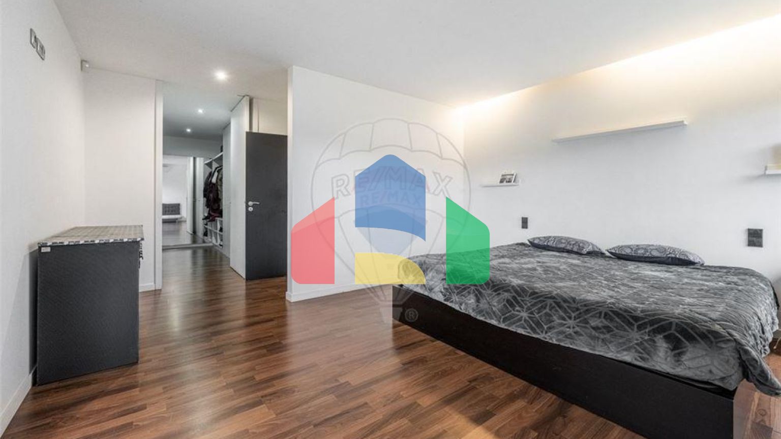 Residential - Single Family Home - T4 - Madalena (Gaia), Vila Nova de Gaia - PT