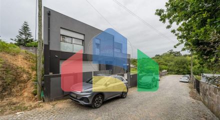 Residential - Single Family Home - T4 - Madalena (Gaia), Vila Nova de Gaia - PT