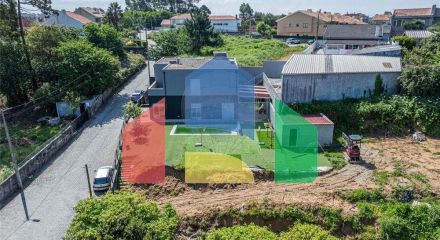 Residential - Single Family Home - T4 - Madalena (Gaia), Vila Nova de Gaia - PT