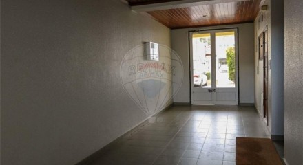 Residential - Condo/Apartment - T2 - Malveira e São Miguel de Alcainça, Mafra - PT