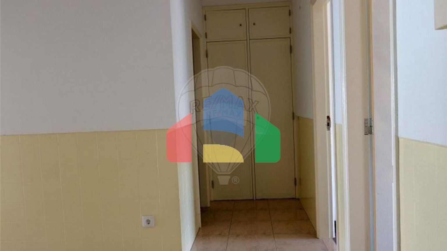 Residential - Condo/Apartment - T2 - Malveira e São Miguel de Alcainça, Mafra - PT