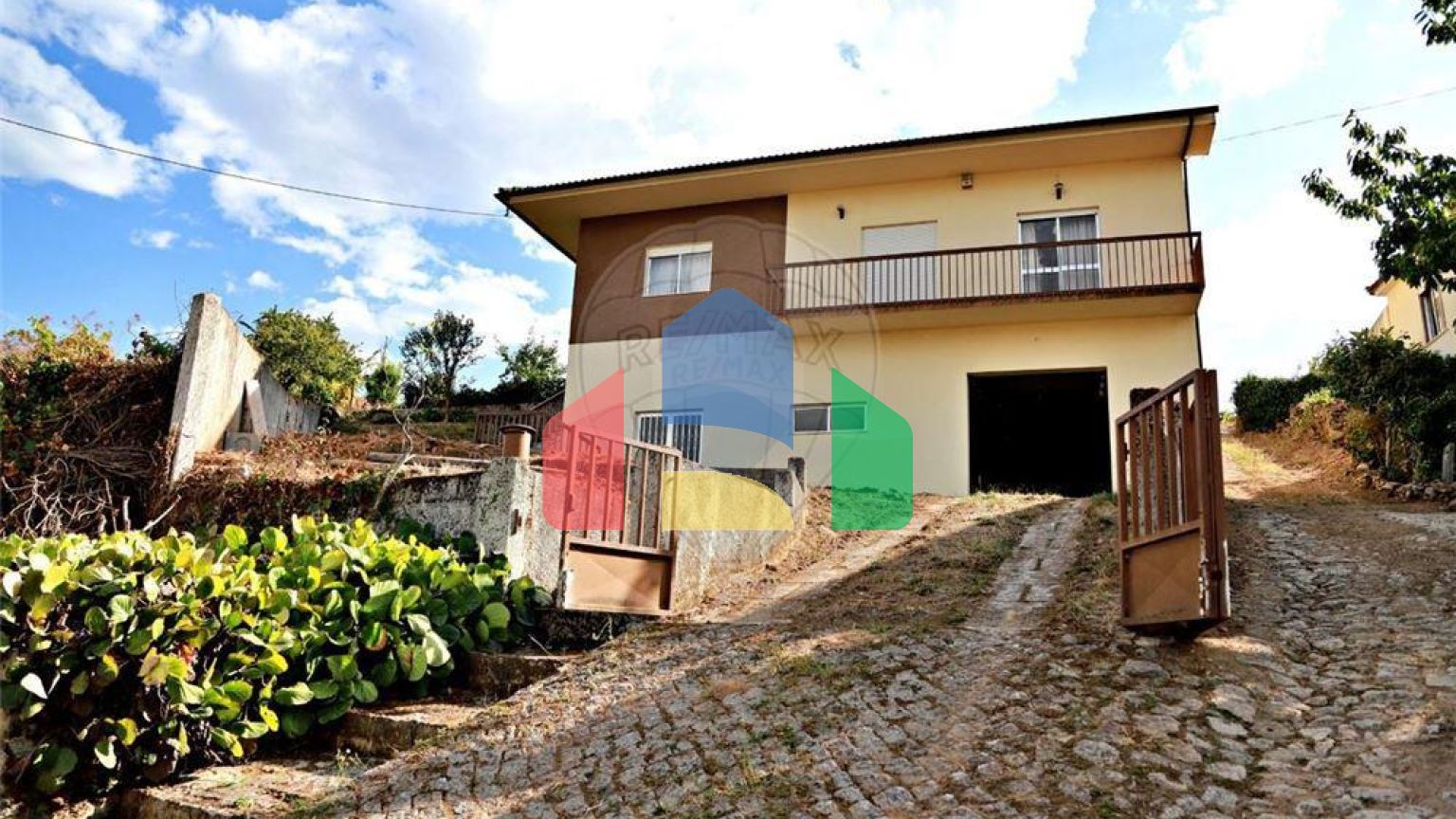 Residential - Single Family Home - T3 - Figueira, Lamego - PT