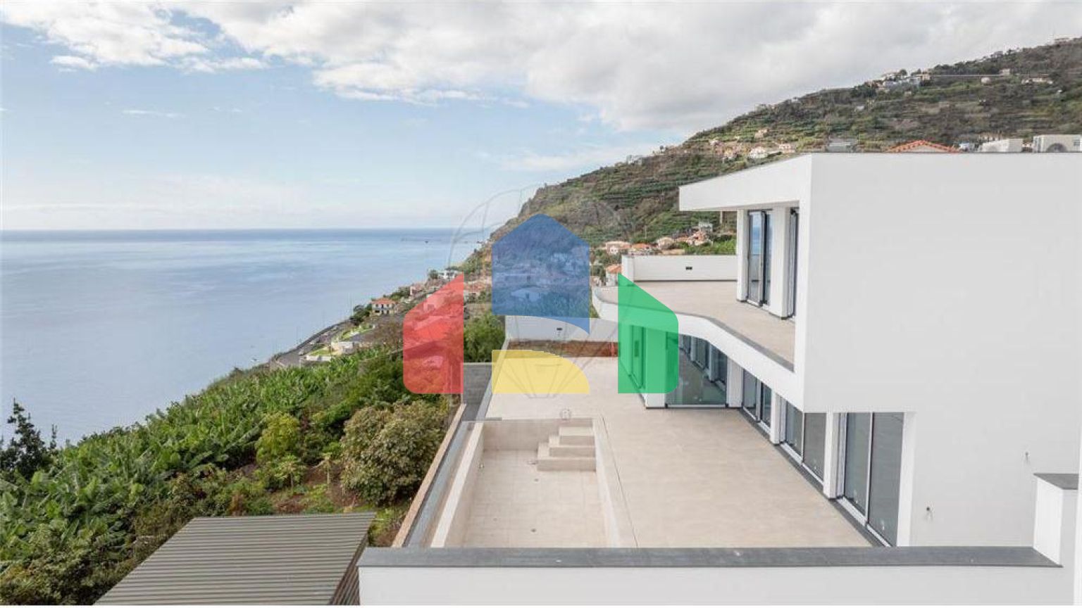 Residential - Single Family Home - T4 - Arco da Calheta, Calheta - PT