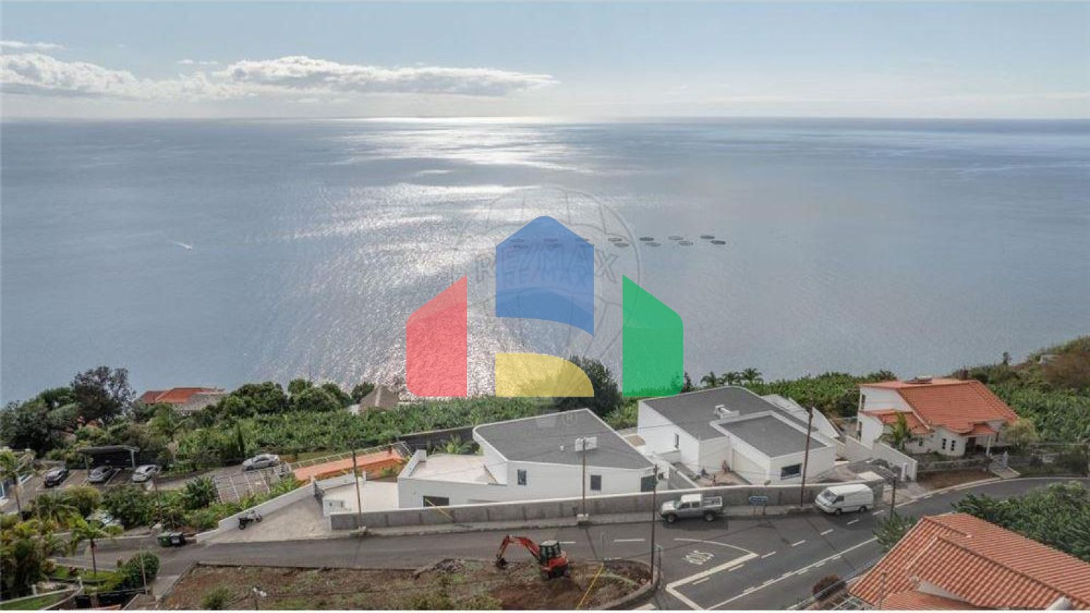Residential - Single Family Home - T4 - Arco da Calheta, Calheta - PT