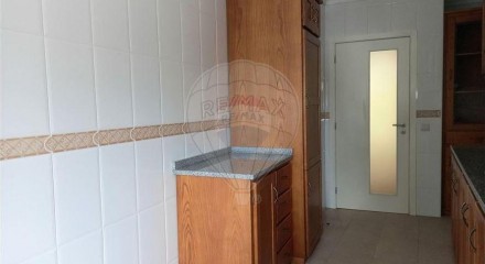 Residential - Condo/Apartment - T2 - Parada de Todeia, Paredes - PT