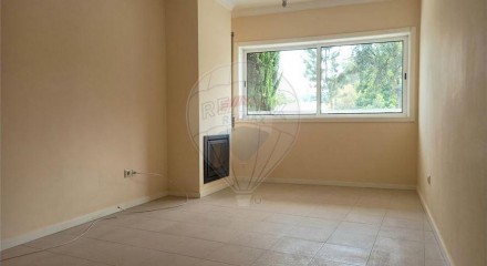 Residential - Condo/Apartment - T2 - Parada de Todeia, Paredes - PT