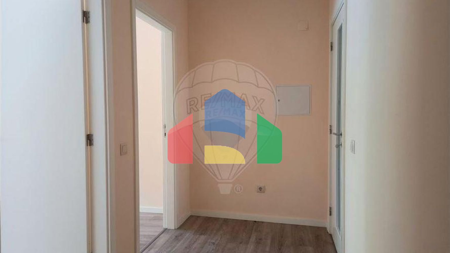 Residential - Condo/Apartment - T2 - Parada de Todeia, Paredes - PT