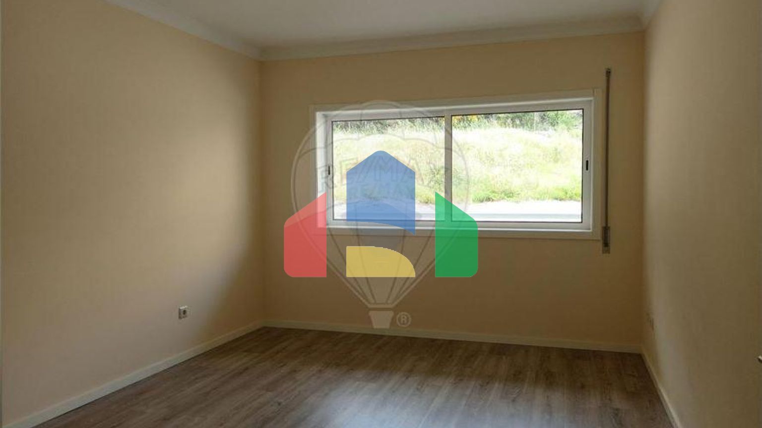 Residential - Condo/Apartment - T2 - Parada de Todeia, Paredes - PT