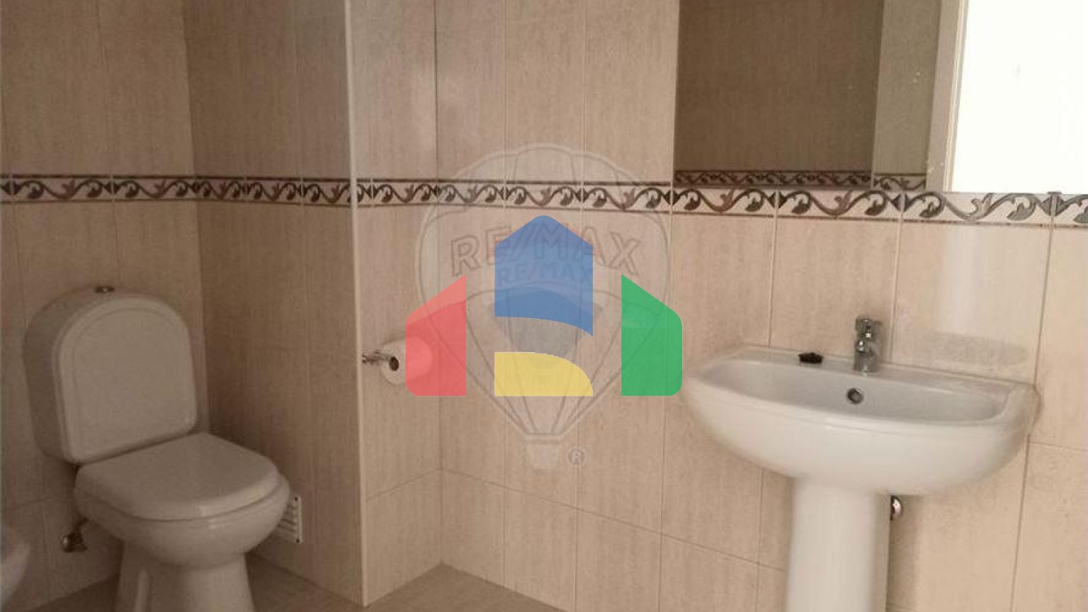 Residential - Condo/Apartment - T2 - Parada de Todeia, Paredes - PT