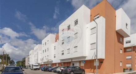Residential - Condo/Apartment - T3 - Quinta do Conde, Sesimbra - PT