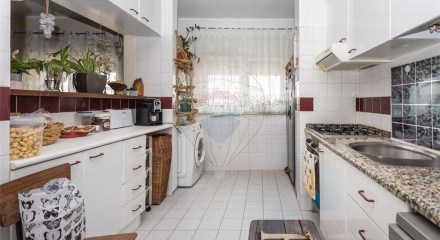 Residential - Condo/Apartment - T3 - Quinta do Conde, Sesimbra - PT