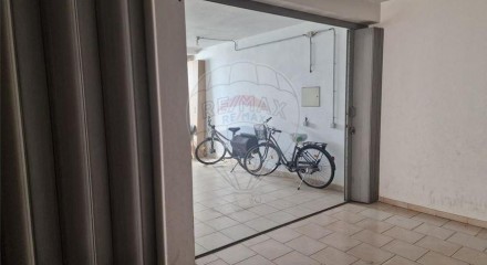 Residential - Garage - São Gonçalo de Lagos, Lagos - PT