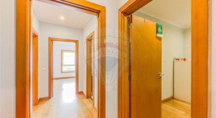 Residential - Condo/Apartment - T3 - Sao Joao da Madeira, Sao Joao da Madeira - PT