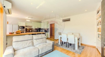 Residential - Condo/Apartment - T3 - Sao Joao da Madeira, Sao Joao da Madeira - PT