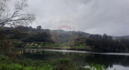 Residential - Single Family Home - T4 - Vila Boa do Bispo, Marco de Canaveses - PT
