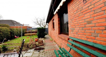 Residential - Single Family Home - Bunde - Germany